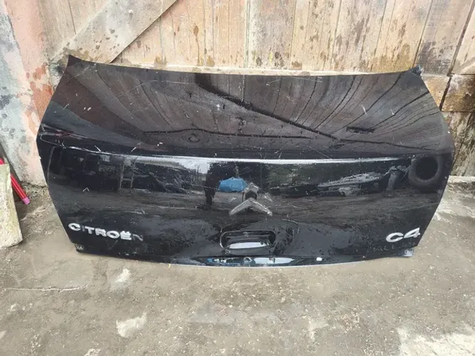 Tampa traseira porta mala Citroen C4 Pallas 