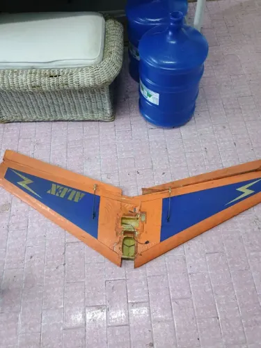 AEROMODELO MAJESTIC KIT KYOSHO, MOTOR MDS 48, PIPA,ASA VOADOR, RÁDIO FUTABA 6 CANAIS,