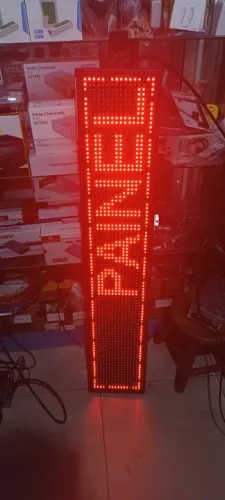 Painel de Led semi-novo