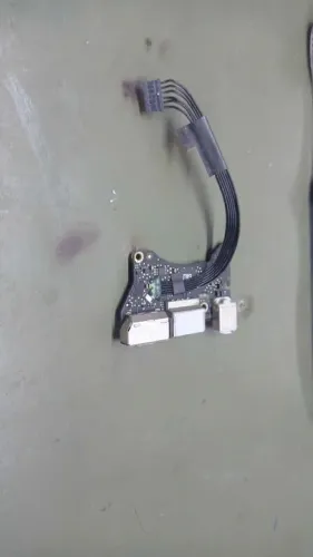 Placa Dc Jack Dc-in 820-2827-b Para Macbook Air A1370 2010