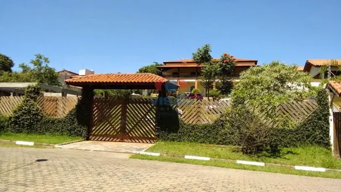Chácara em condomínio à venda, 5 quartos, 2 suítes, 10 vagas, Terras de Santa Rosa - Salto