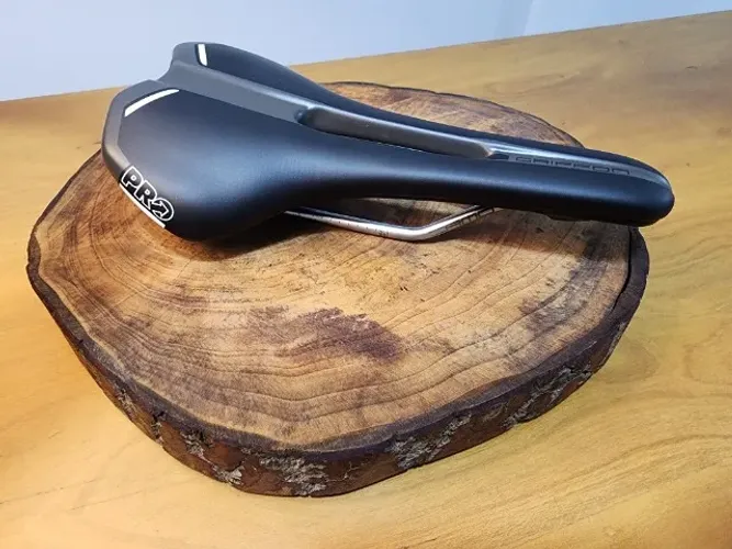 Selim (NOVO) Anatômico Shimano Pro Griffon Crmo  Preto. 273g