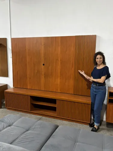 Painel ripado com rack moderno estiloso promoção pronta entrega