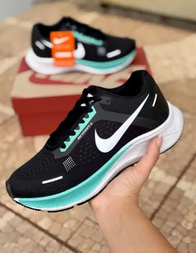 Nike Air Zoom Winflo 10 Preto