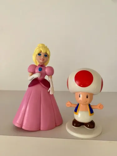 Bonecos Princesa Peach e Toad Super Mario