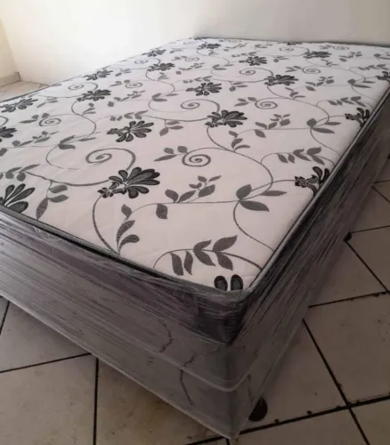 Cama de fabrica