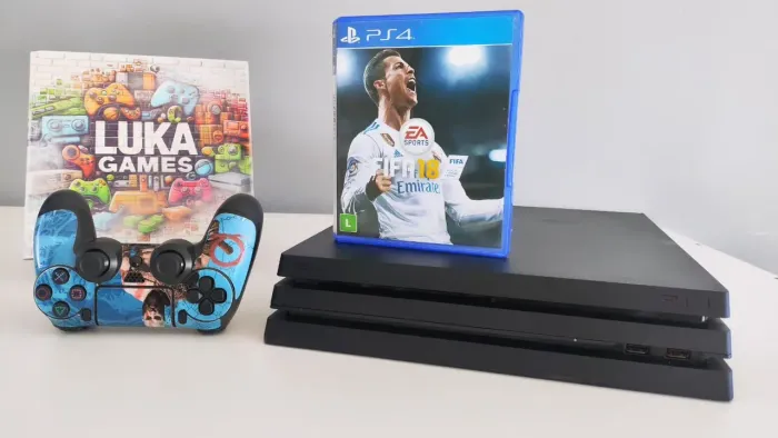 ( 12X Sem Juros ) Playstation 4 Pro + FIFA 18