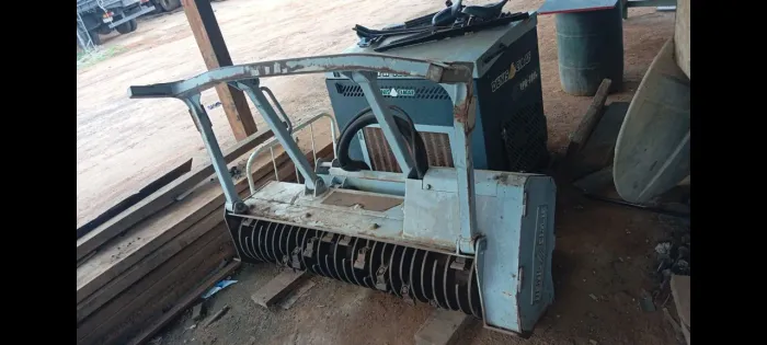 Triturador florestal bob cat para Trator