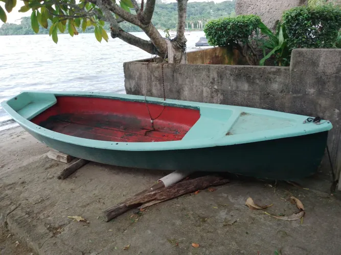 Barco de Fibra - ideal para pescaria