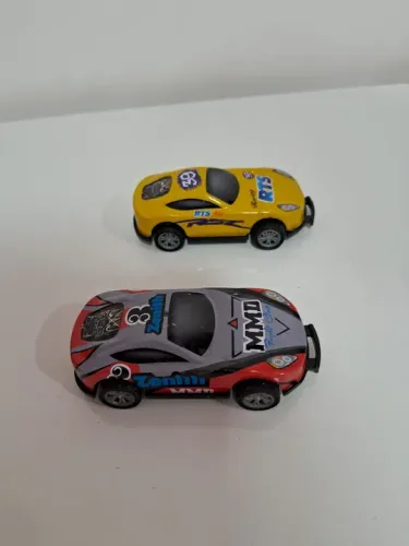 Carrinhos de corrida para crianças
