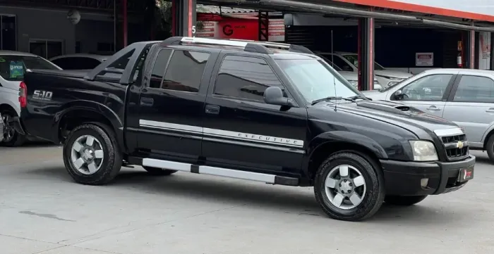 Chevrolet S10 Pick-up Exec. 2.8 4X2 CD TB Int.dies 2011