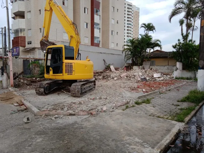 Escavadeira komatsu 138 2009