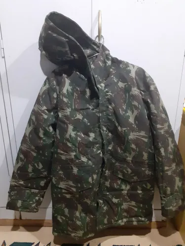 Jaqueta Camuflada nova