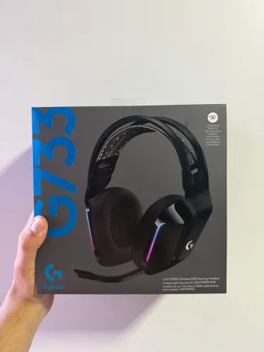 Fone gamer logitech G733 NOVO LACRADO
