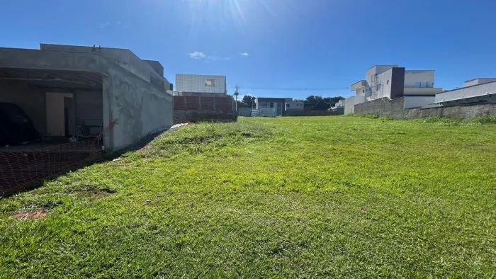 OPORTUNIDADE! Lote - Jardins Porto, Lote 300m2, Senador Canedo. 