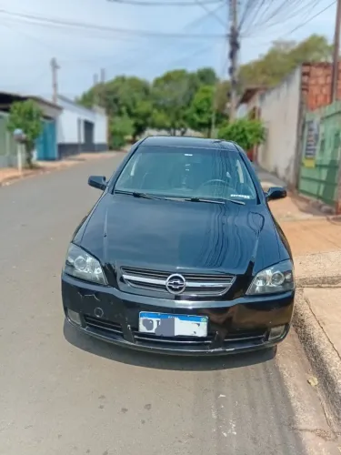 Carro robusto e confiável 