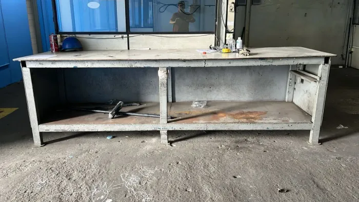 BANCADA DE AÇO PARA LINHA DE MONTAGEM