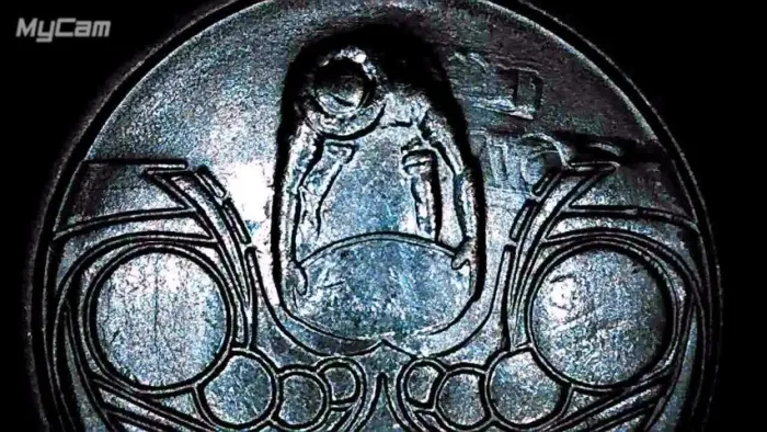 Par de moedas de 10 cent. de 1989, cunho marcado no anv nos (vos) e (il) e traço no 10. 