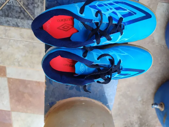 Chuteira Umbro velocita Azul - 38