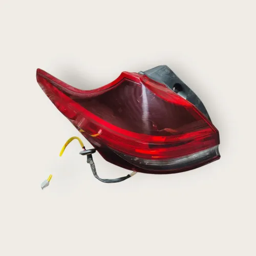 Lanterna Traseira Yaris Hatch 21/24 Esquerda