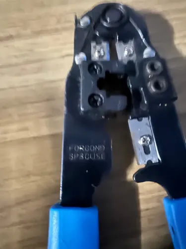 Alicate de gripagem RJ45 