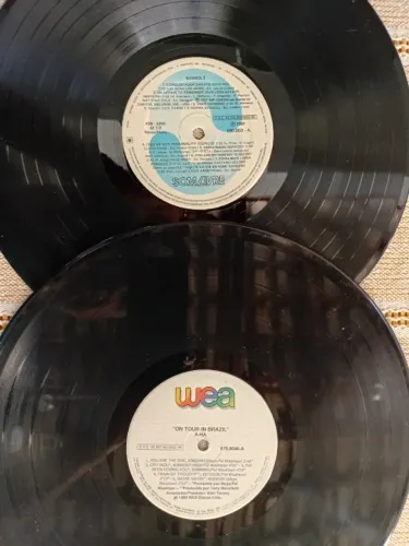 Discos de vinil gênero musica internacional