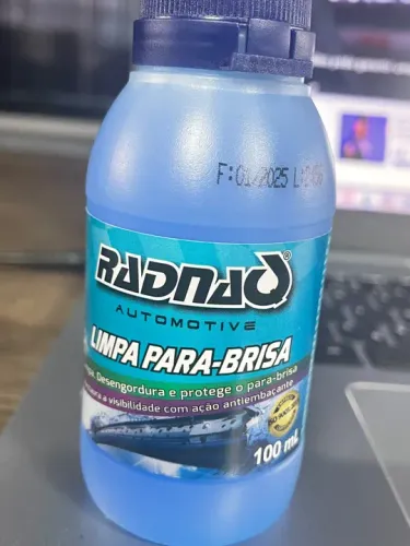 Limpa pára-brisa limpa desengordura