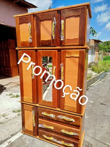 Guarda-Roupa de Madeira - Promoção!