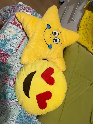 Conjunto pelúcia Emojis - Estrela + Coração 
