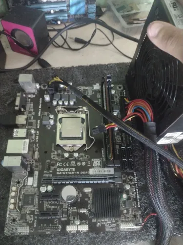 KIT I3 6G Placa-mãe Gigabyte GA-H110M-H DDR3