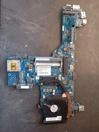 Placa para Notebook Dell Latitude E6330 COM DEFEITO - Peça de Reposição