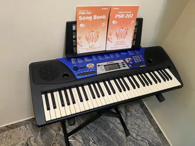 Teclado Yamaha PSR-202