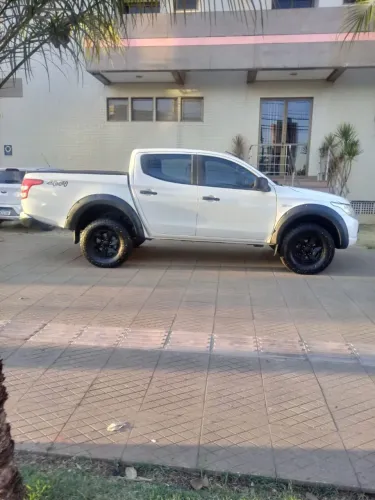 Triton 19/20 dupla gls sport 4x4