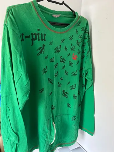 Camiseta Verde com Estampa de Pássaros