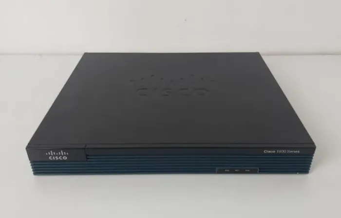 Roteador Cisco Serie 1900 1905br K9