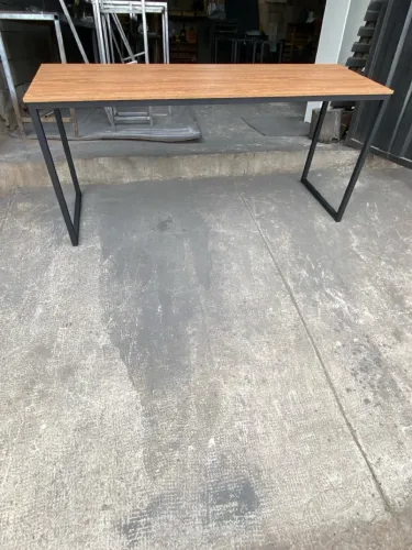 Mesa estilo industrial
