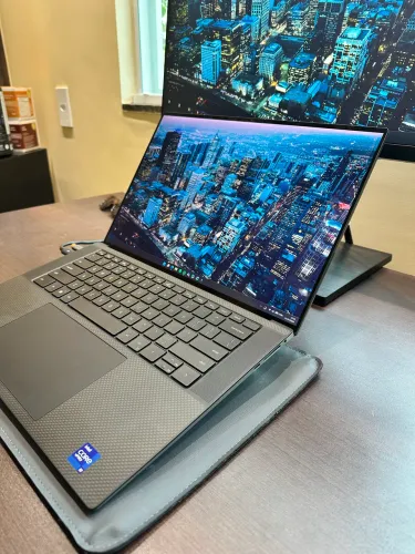 Notebook Gamer Dell Precision 5560 | i9 11°Ger | 32GB RAM | RTX A200 | Tela 4K Touch