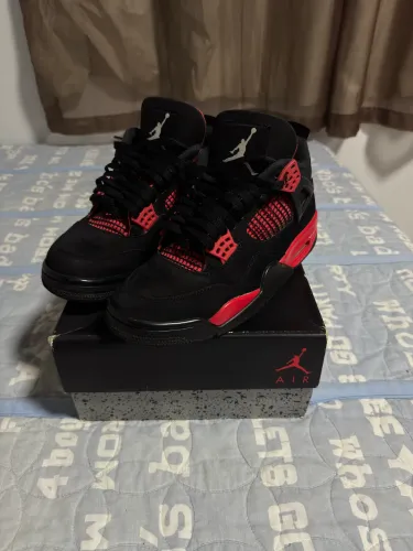 Air Jordan 4 Red Thunder OG