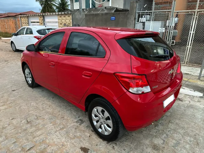 Chevrolet Onix Hatch LT 1.0 8V Flex Power Mec. 4P 2015