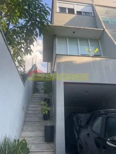 Sobrado 210m² na Vila Pedra Branca por R$ 5.000,00 locação e R$ 1.500.000,00 venda
