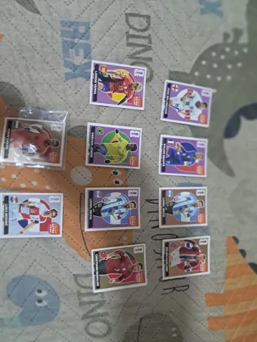 FIGURINHAS LEGENDS