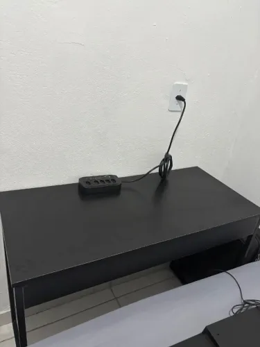 Mesa (escrivaninha) Preta