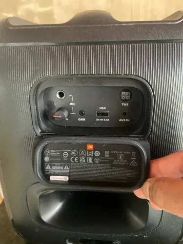 Caixa de som jbl
