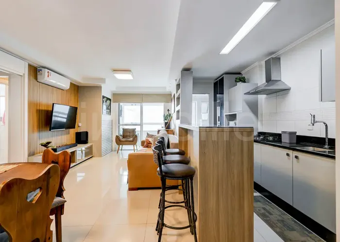 Apartamento no Edificio Emerald Residence na Praia Brava