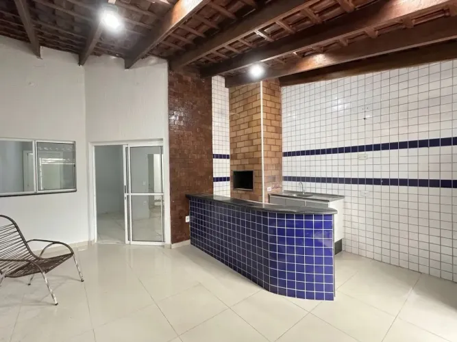 Casa com 2 dormitórios para alugar, 100 m² por R$ 2.300,00/mês - Santa Luzia - Três Lagoas