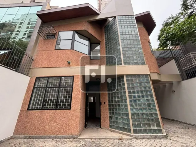 Casa para alugar, 200 m² por R$ 26.700,01/mês - Moema - São Paulo/SP