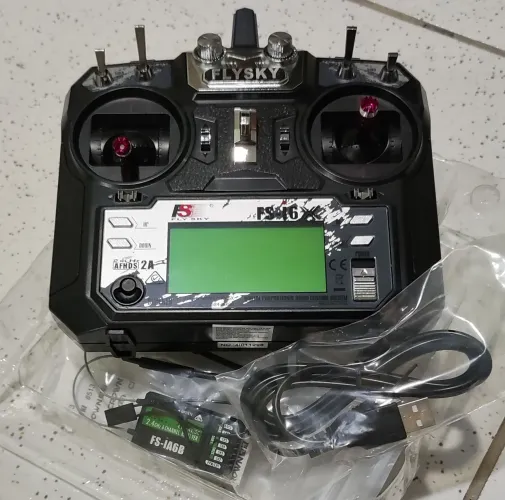 Rádio Controle flysky Fs-i6 com Receptor - P/ Aeromodelo, Helicóptero, Truck e Outros 