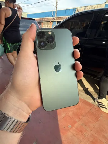 IPHONE 13 pro max 128 GB BARATOOOOO LEIA A DESCRIÇÃO ?