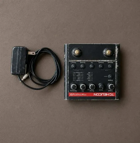 TC Helicon Harmony G Pedal de voz