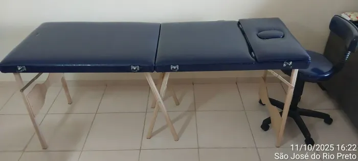 Maca retrátil e portátil com cadeira giratória